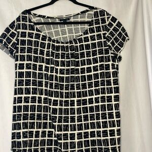 TOMMY HILFIGER SQUARE DESIGN SHORT SLEEVE TEE (2X)